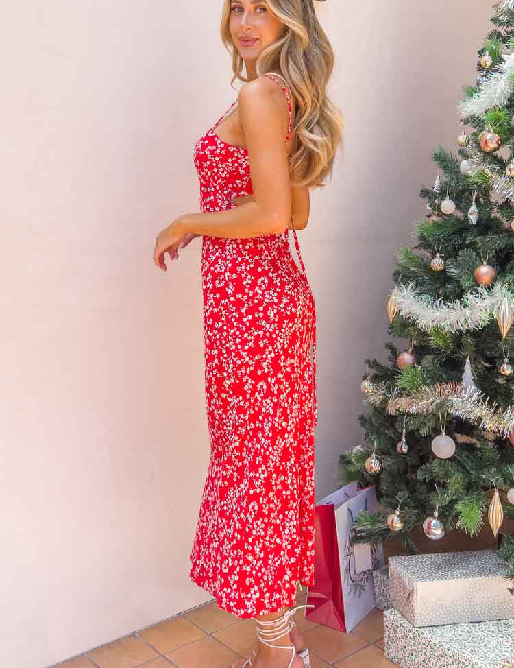 DelphineRedFloralMidiDress-2_2d180468-c7b1-4ce0-afa5-3e3322c6562a.jpg