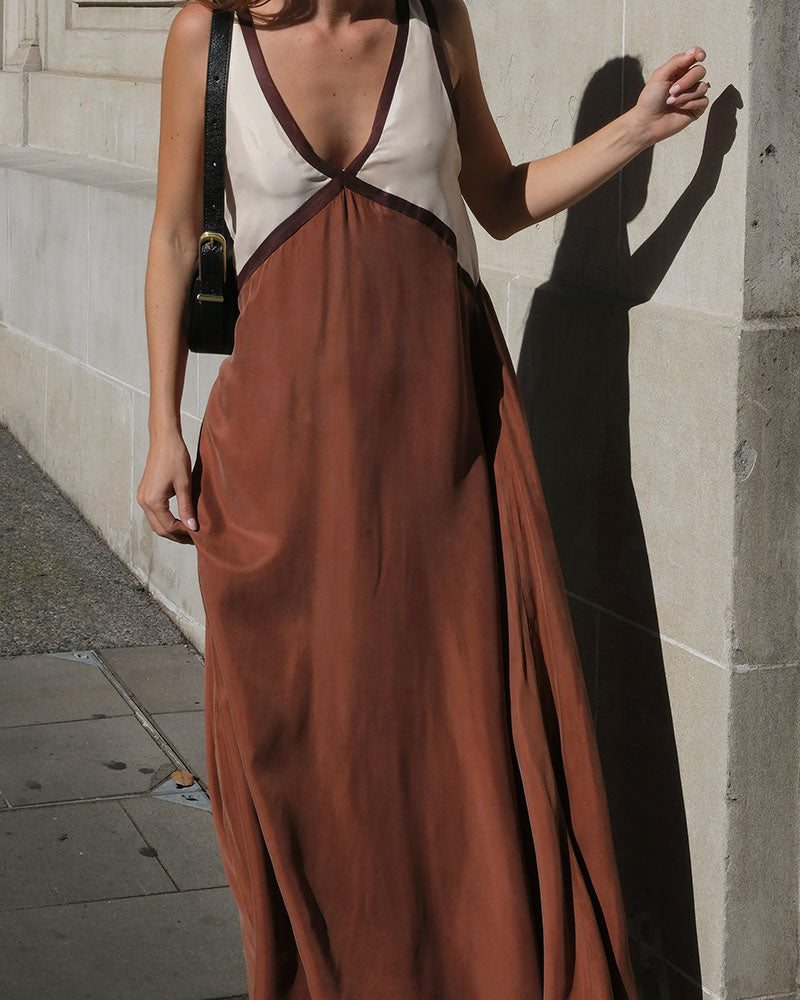 Sarah Contrast V-Neck Dress for Women