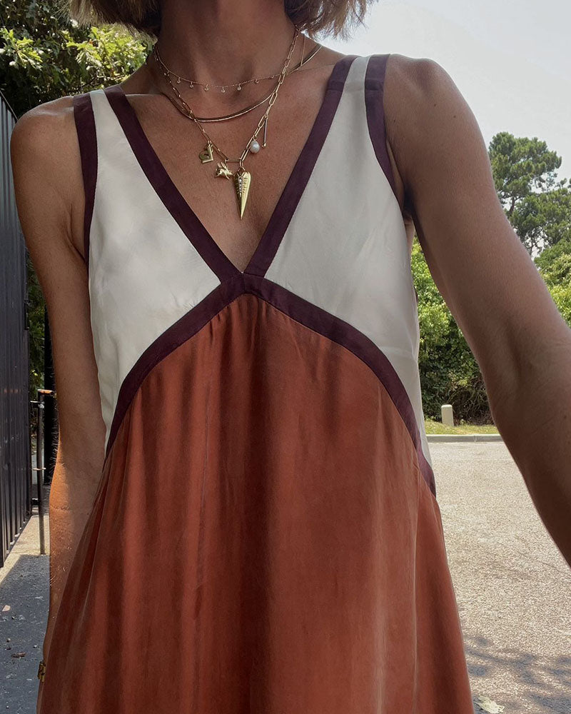 Sarah Contrast V-Neck Dress for Women