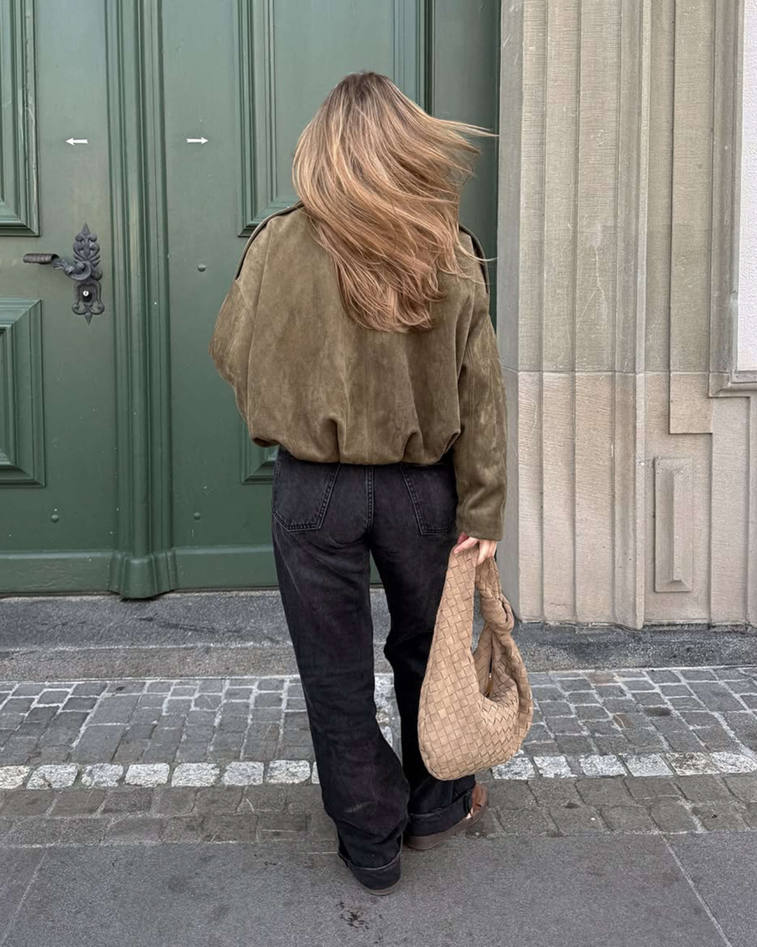 Noa-suede-jacket-olive6.png