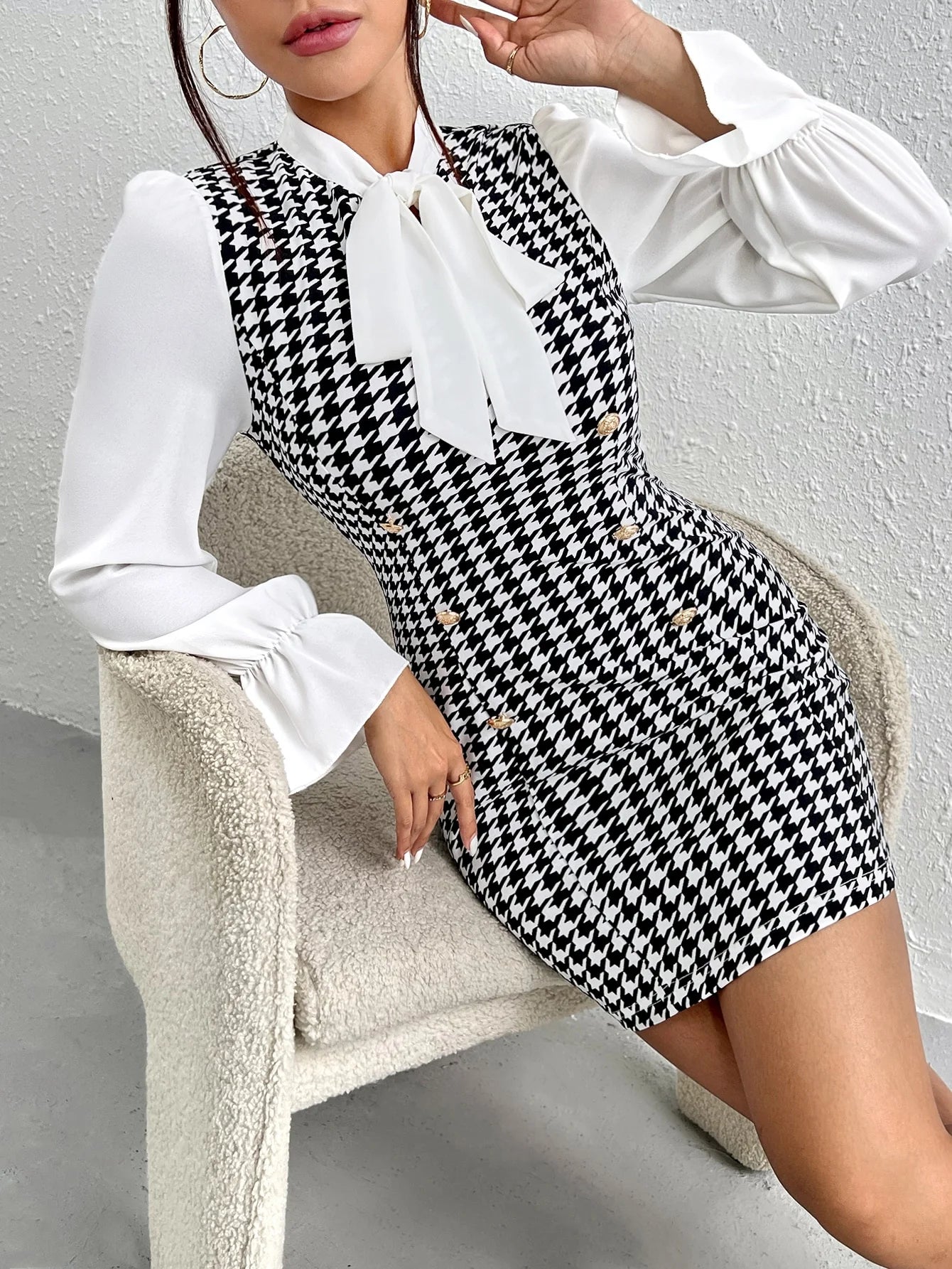 Houndstooth Contrast Dress with Long Sleeves and Bow Tie