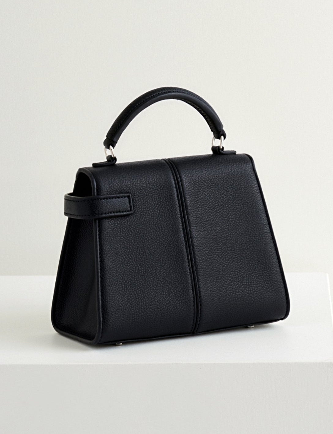 rosa-mae-claudia-top-handle-bag-handbags-black-4032434.jpg